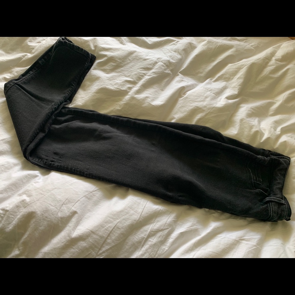 Black skinny jeans
